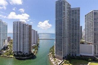 300 Biscayne Blvd Way, Unit 2504 in Miami, FL - Building Photo - Building Photo