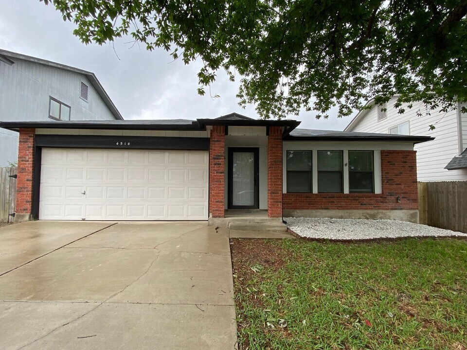 4514 Stradford Pl in San Antonio, TX - Building Photo