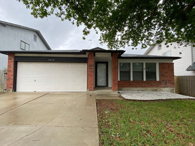 property at 4514 Stradford Pl