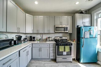 30 Sheffield St-Unit -2 in Jersey City, NJ - Building Photo - Building Photo