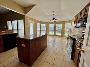 605 Douglas Dr in Mansfield, TX - Building Photo - Building Photo