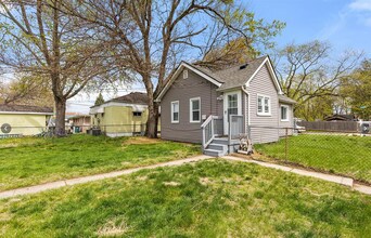 23303 Stauber Ave in Hazel Park, MI - Building Photo - Building Photo