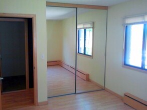 2530 1st Avenue South, Unit 305 in Minneapolis, MN - Building Photo - Building Photo