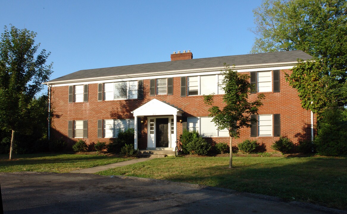 The Flats on Chenoweth in Louisville, KY - Foto de edificio