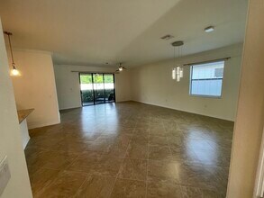 19344 Bluff Dr in Venice, FL - Building Photo - Building Photo