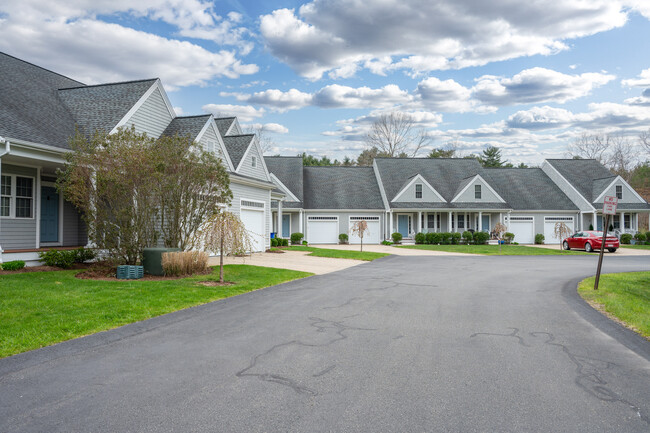 Merry Village Condos in Duxbury, MA - Building Photo - Building Photo