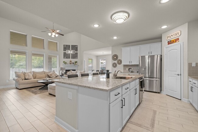 property at 5010 Aspen Rd