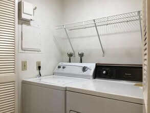 5780 Friars Rd in San Diego, CA - Building Photo - Building Photo