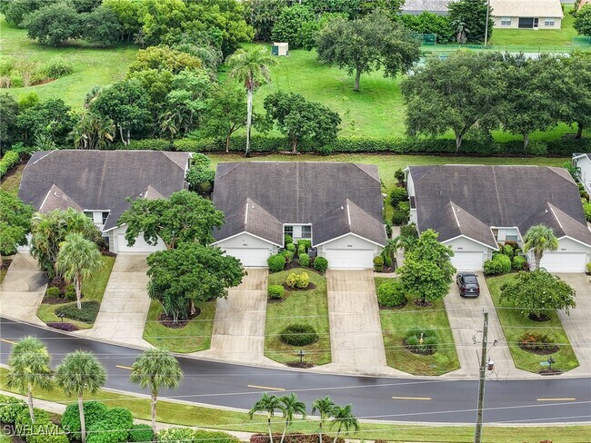 property at 1856 W Crown Pointe Blvd