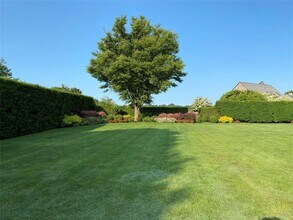 176 Sayre's Path in Wainscott, NY - Building Photo - Building Photo