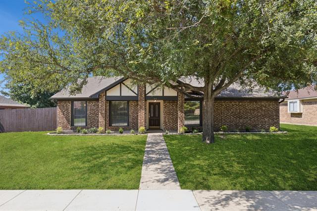 916 Baxter Dr in Plano, TX - Building Photo