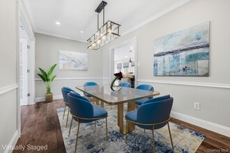 2 Flo Dr in Syosset, NY - Building Photo - Building Photo