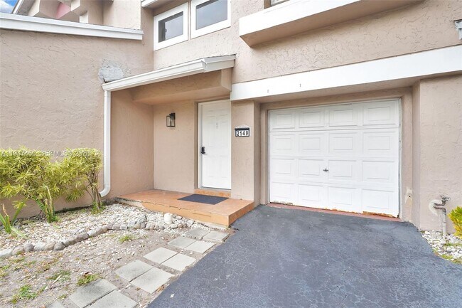 2149 Discovery Cir W in Deerfield Beach, FL - Building Photo - Building Photo