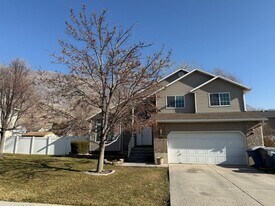 1614 N 150 E in Pleasant Grove, UT - Building Photo