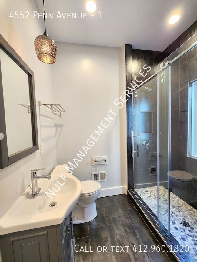 4552 Penn Ave in Pittsburgh, PA - Building Photo - Building Photo