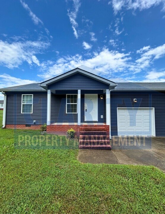 1004 Whisperwood Trail NE in Cleveland, TN - Building Photo