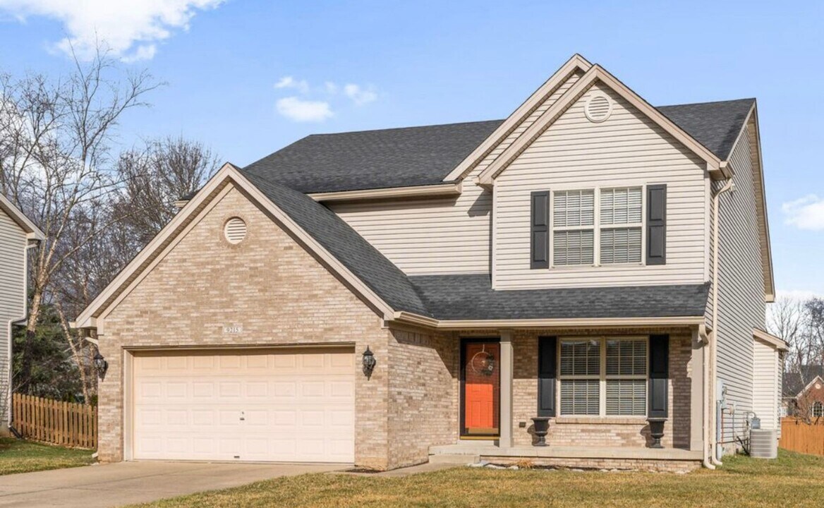 9215 Eminence Ct in Prospect, KY - Building Photo