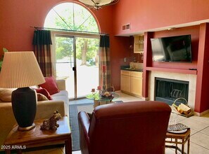 2644 W Desert Cove Ave in Phoenix, AZ - Building Photo - Building Photo