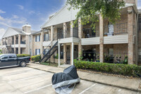 The Lofts at Spring Lake in Houston, TX - Foto de edificio - Building Photo