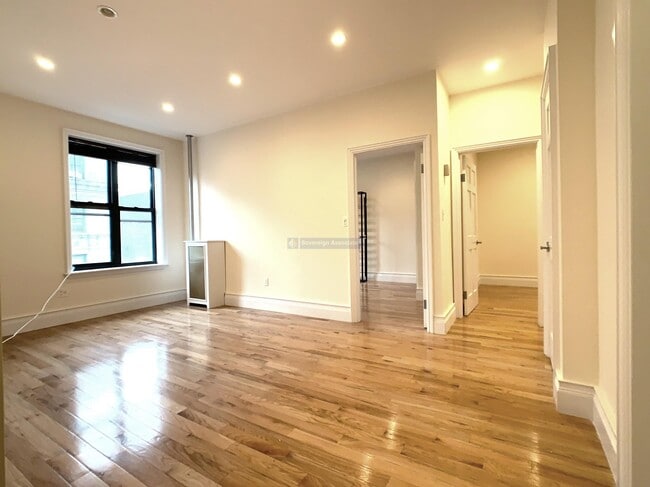 41-47 Saint Nicholas Terrace