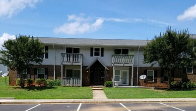 Southwood in Morrow, GA - Foto de edificio - Building Photo