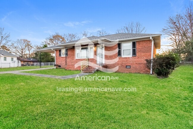 2425 Hunt Club Rd in Sumter, SC - Building Photo - Building Photo