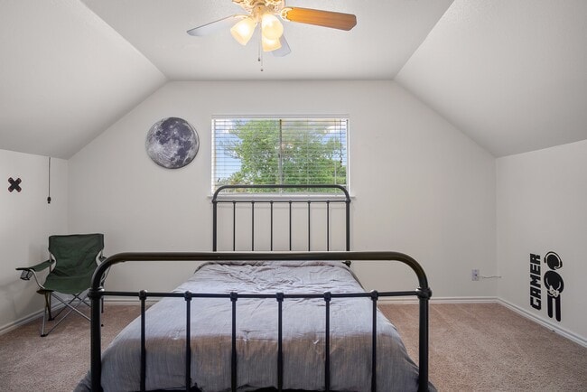 property at 706 Yale Ln