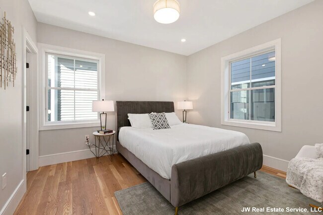 23 Berkshire St, Unit 2 in Cambridge, MA - Foto de edificio - Building Photo