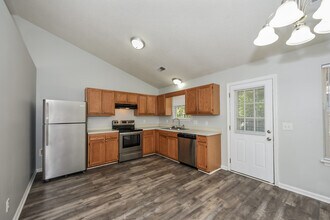 419 Old Plantation Dr in West Columbia, SC - Building Photo - Building Photo