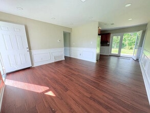 10806 Milwaukee Way in Louisville, KY - Building Photo - Building Photo