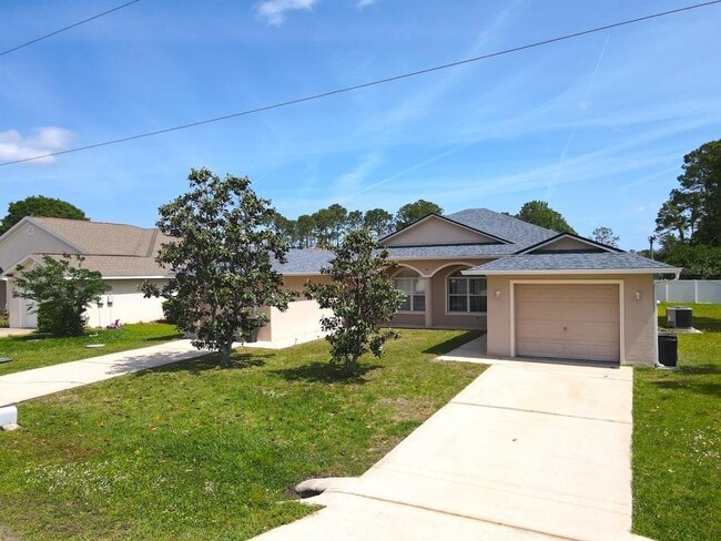 property at 14 Buttonwood Ln