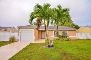 18813 Cloud Lake Cir in Boca Raton, FL - Building Photo