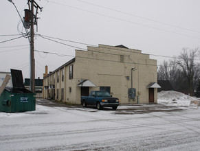 108 4th St in Coleman, MI - Building Photo - Building Photo