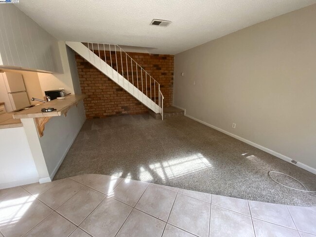 2114 Peppertree Way in Antioch, CA - Building Photo - Building Photo
