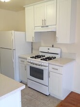 372 W Doran St in Glendale, CA - Building Photo - Building Photo