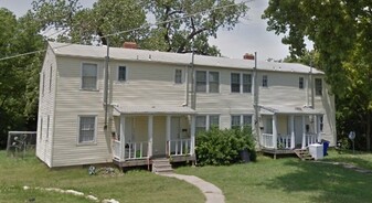 738-747 W 1st St Apartamentos