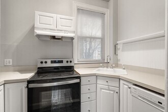 17 White St, Unit 1 in Boston, MA - Foto de edificio - Building Photo