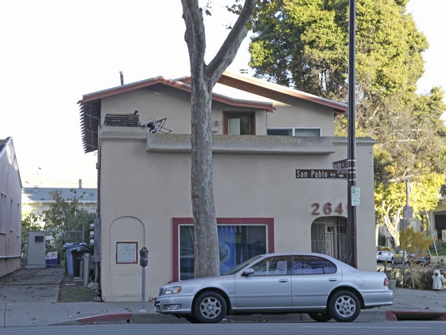 2649 San Pablo Ave in Berkeley, CA - Building Photo - Building Photo