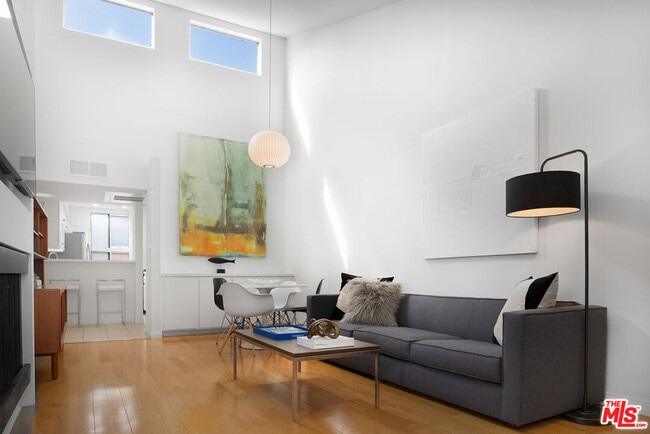 property at 943 12th St