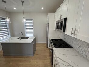 7 Transit St in Boston, MA - Building Photo - Building Photo