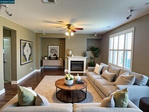 769 Crocket Ct in Brentwood, CA - Building Photo - Building Photo