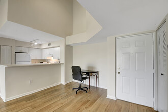 7896 Sonoma Springs Cir in Greenacres, FL - Building Photo - Building Photo