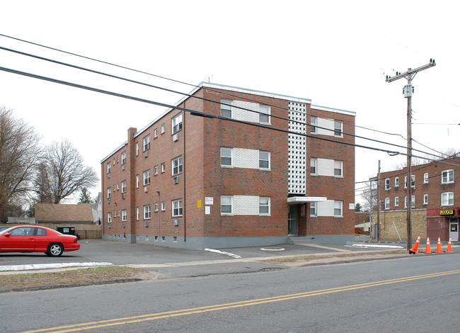 161-163 Tolland St in East Hartford, CT - Building Photo - Building Photo