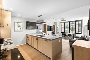 1425 Hudson St in Hoboken, NJ - Building Photo