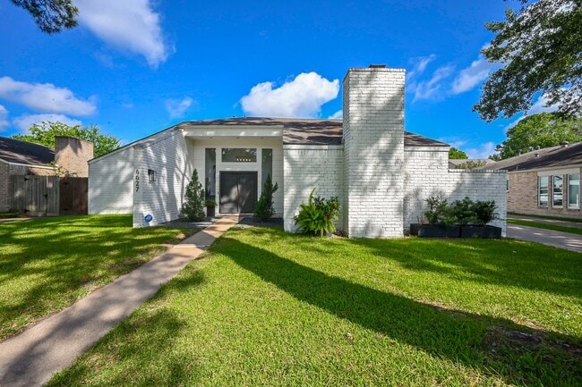 property at 4627 Turf Valley Dr