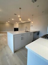265 Washington St, Unit 4 in Somerville, MA - Foto de edificio - Building Photo