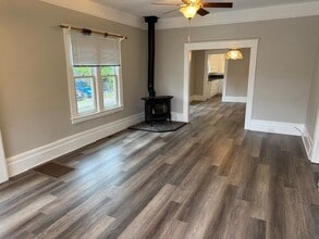 300 Brown St in Santa Rosa, CA - Building Photo - Building Photo