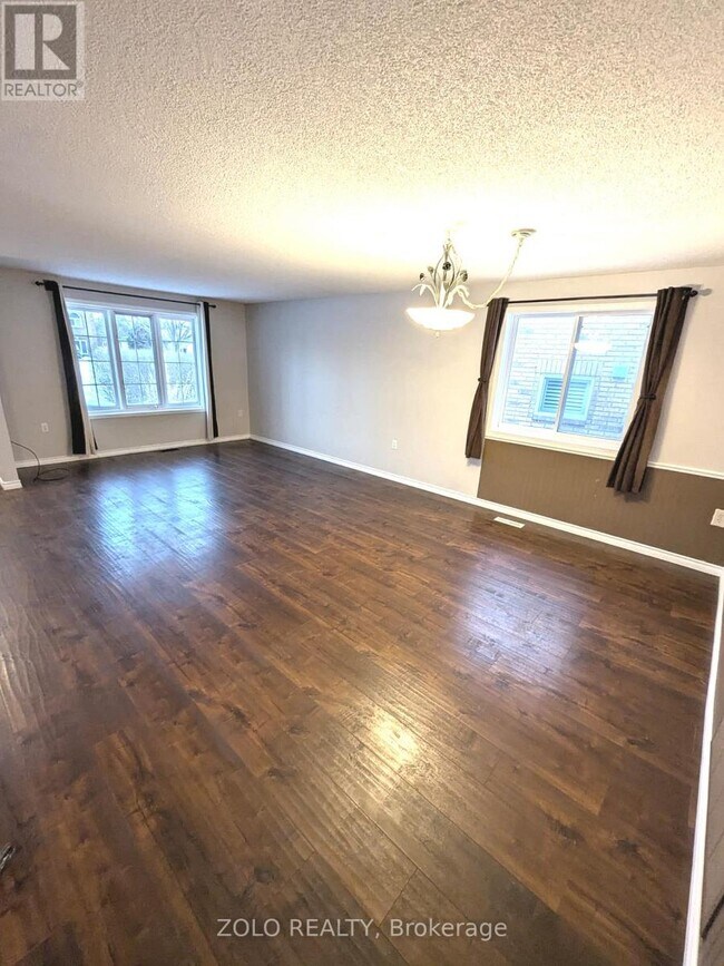 21 Columbia Rd in Barrie, ON - Building Photo - Building Photo