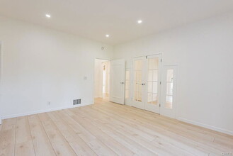 710 Adelaide Pl in Santa Monica, CA - Building Photo - Building Photo