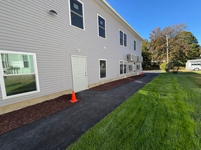 775 Main St in Torrington, CT - Building Photo - Building Photo